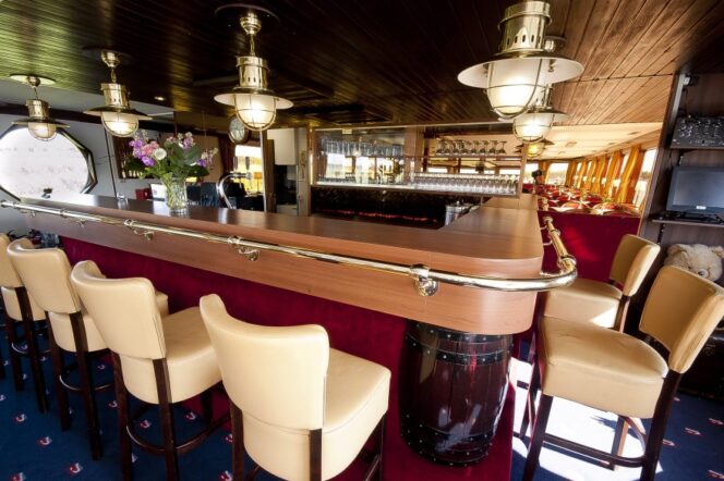 EMS bar bij slaapschepen - accomodaties op het water